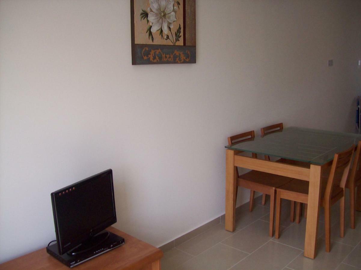 D202 Vanessa Apartments, เปเยีย ภายนอก รูปภาพ