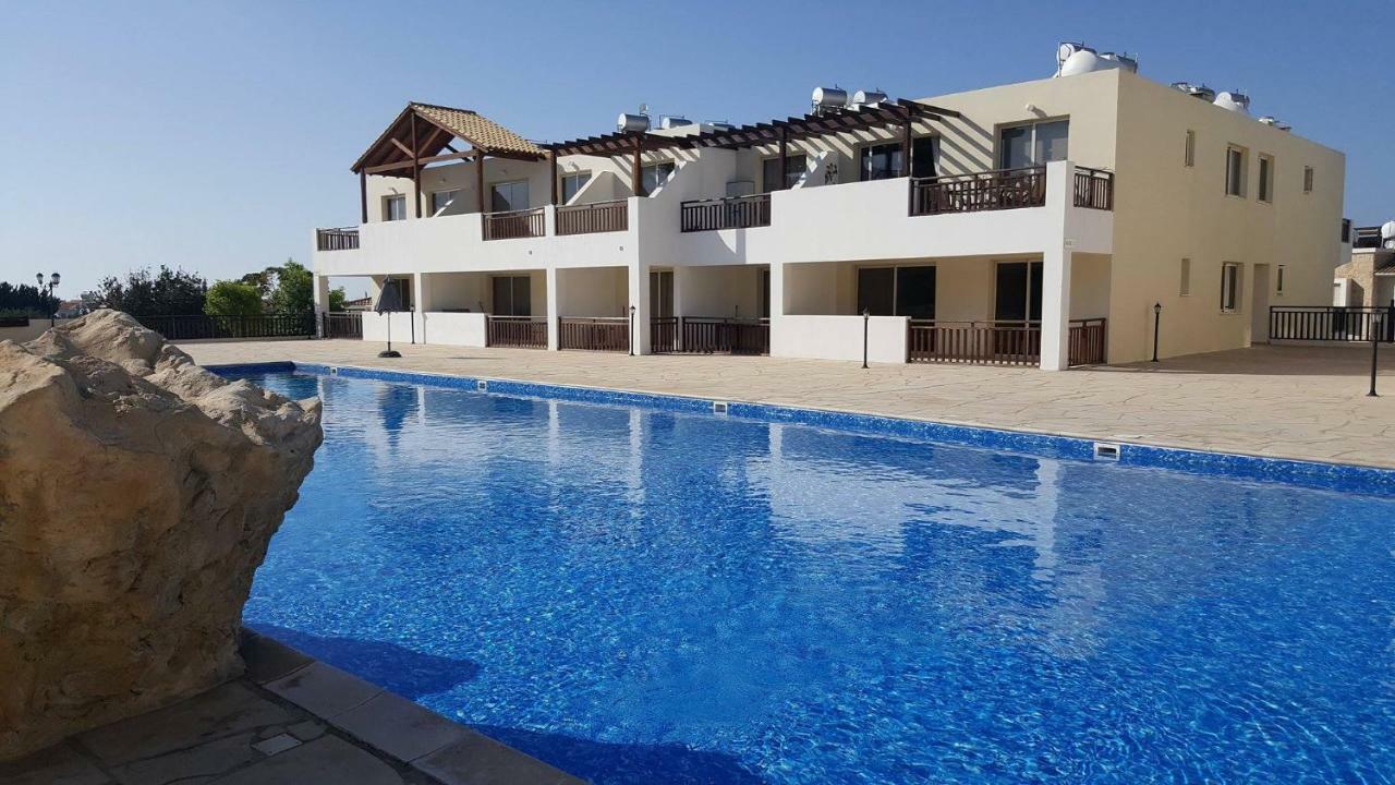 D202 Vanessa Apartments, เปเยีย ภายนอก รูปภาพ